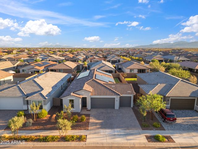 17829 W RED FOX Road, Surprise, AZ 85387