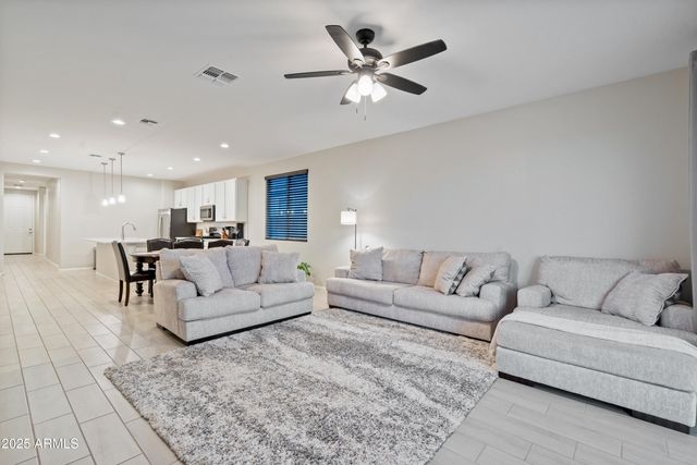 17829 W RED FOX Road, Surprise, AZ 85387