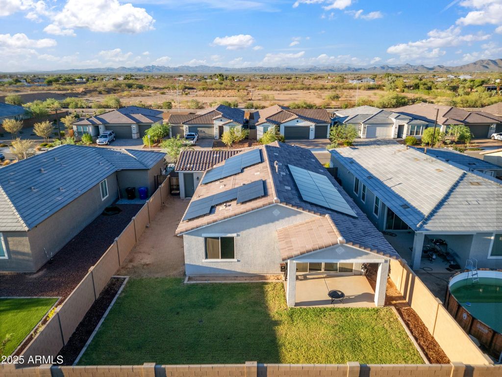 Image 23 of property listing at 17829 W RED FOX Road, Surprise, AZ 85387