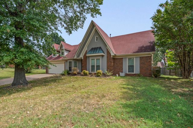 884 CAMDEN GROVE CV, Memphis, TN 38018