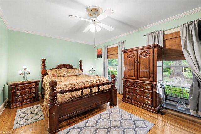 305 Ridgecrest Drive, Lexington, NC 27292