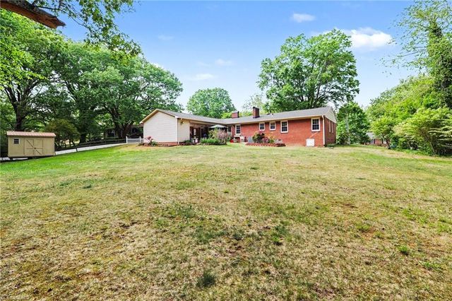 305 Ridgecrest Drive, Lexington, NC 27292