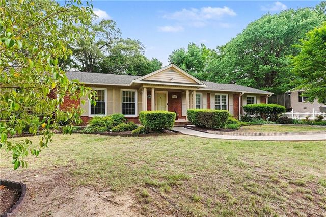305 Ridgecrest Drive, Lexington, NC 27292