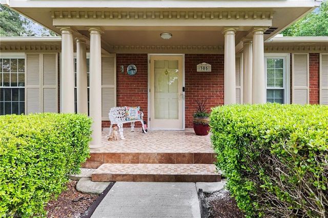 305 Ridgecrest Drive, Lexington, NC 27292