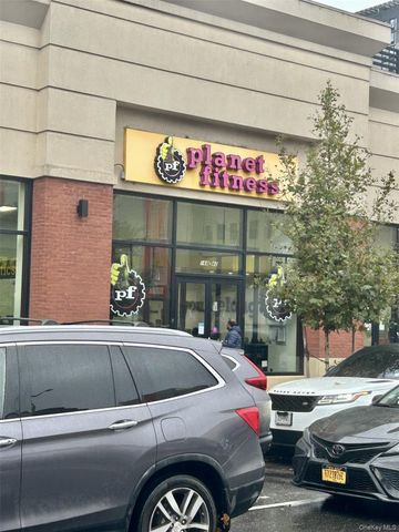 89-00 170 Street 6G, Jamaica Hills, NY 11432