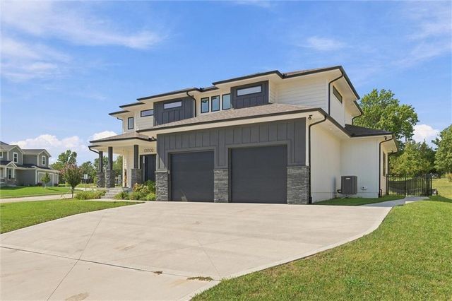 13002 Sloan Avenue, Kansas City, KS 66109
