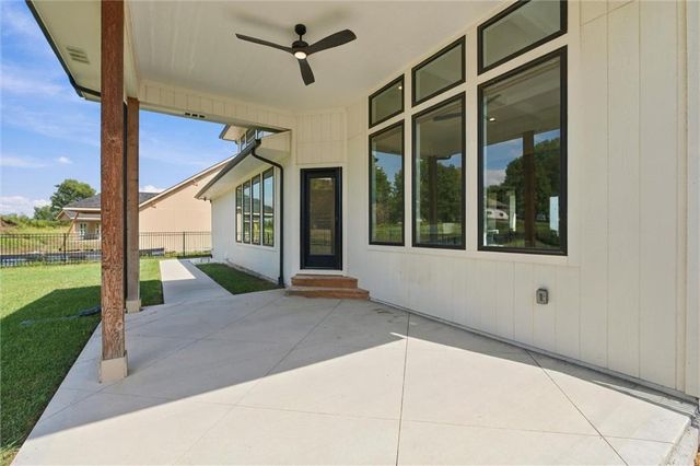 13002 Sloan Avenue, Kansas City, KS 66109