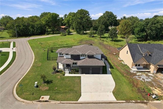 13002 Sloan Avenue, Kansas City, KS 66109