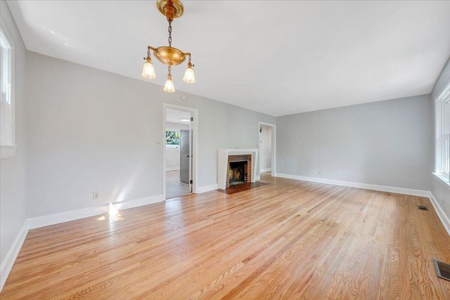 547 Dillard RD, Roanoke, VA 24014