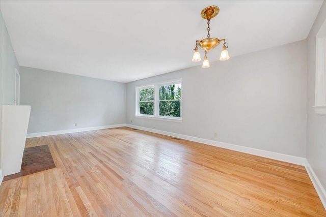 547 Dillard RD, Roanoke, VA 24014