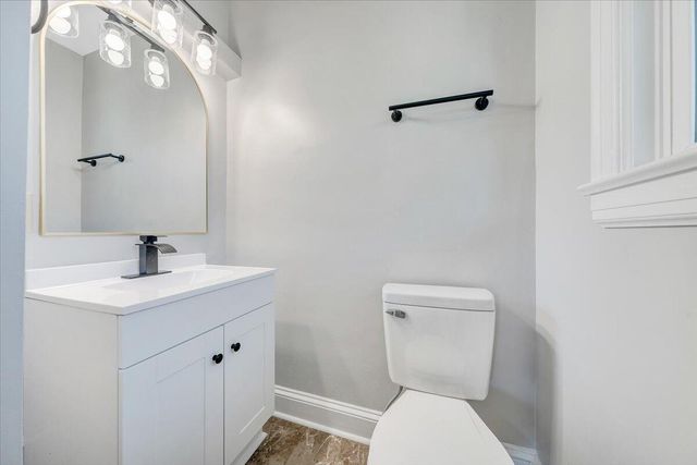 547 Dillard RD, Roanoke, VA 24014