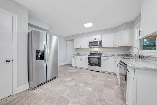 547 Dillard RD, Roanoke, VA 24014