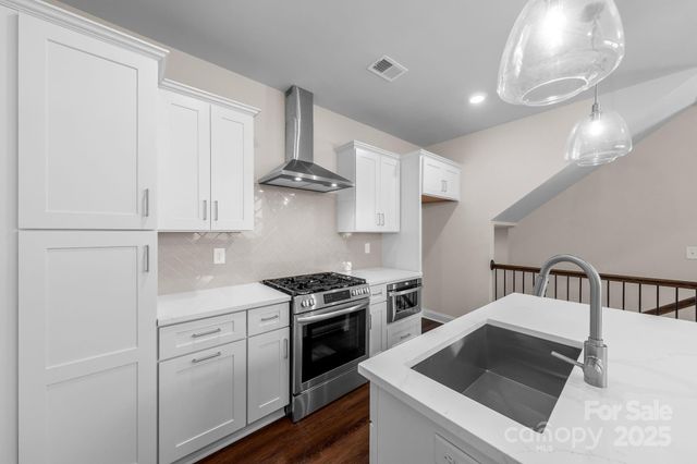 2432 Arty Avenue, Charlotte, NC 28208
