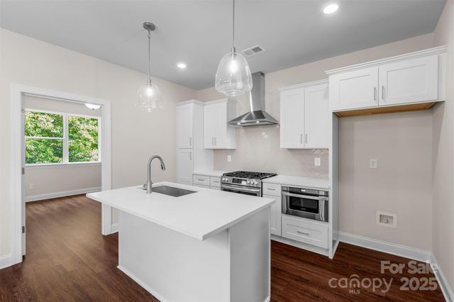 2432 Arty Avenue, Charlotte, NC 28208
