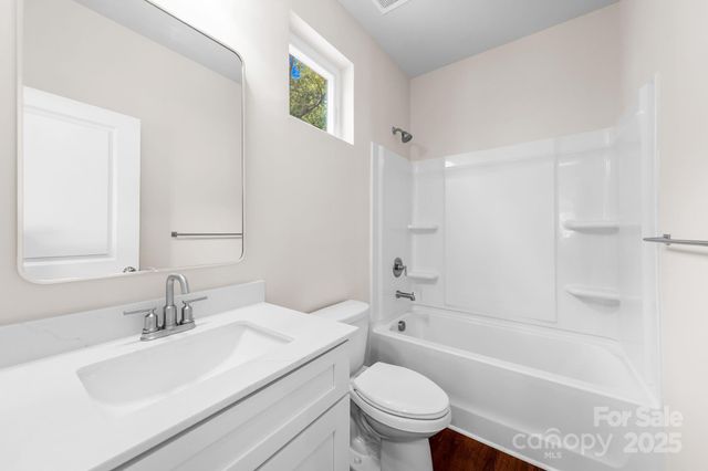 2432 Arty Avenue, Charlotte, NC 28208