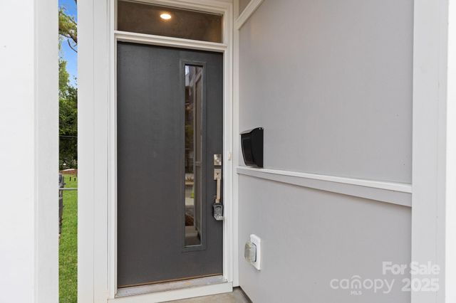 2432 Arty Avenue, Charlotte, NC 28208