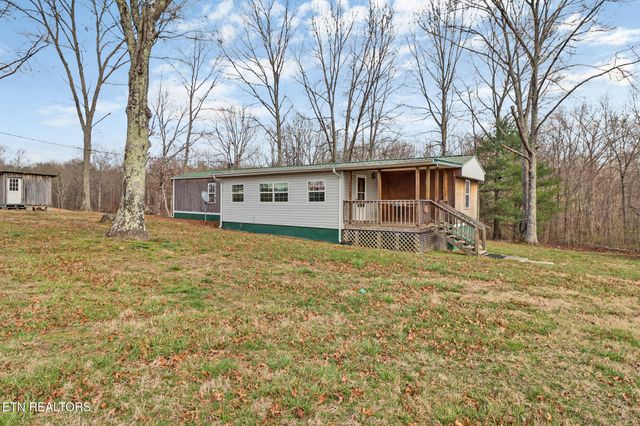 2546 Peavine Rd, Crossville, TN 38571