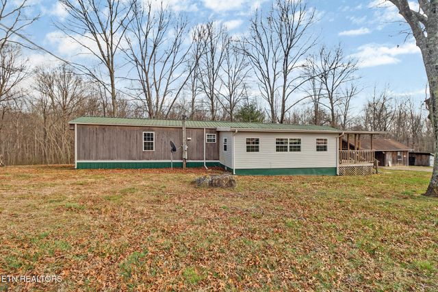 2546 Peavine Rd, Crossville, TN 38571