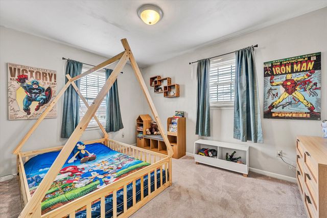 1813 Cambridge DR, Vinton, VA 24179