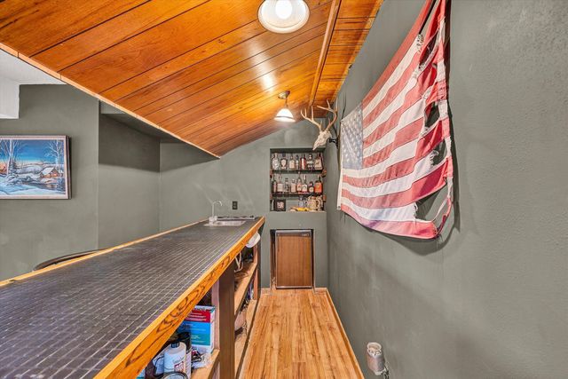 1813 Cambridge DR, Vinton, VA 24179