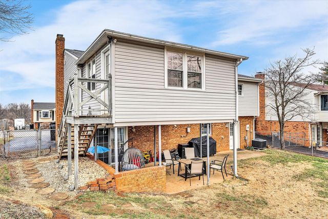 1813 Cambridge DR, Vinton, VA 24179