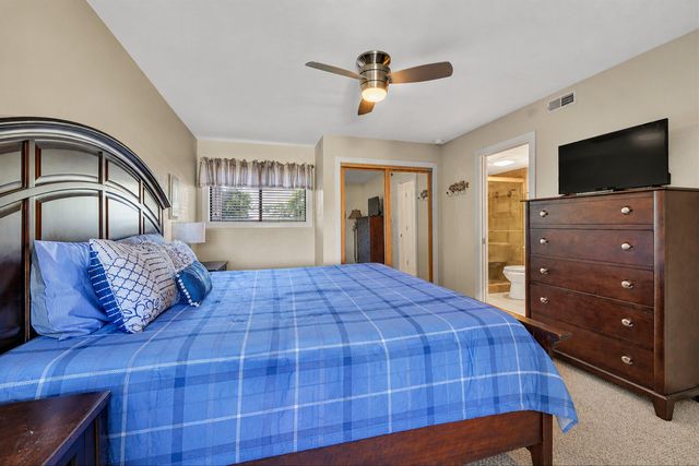170 Sailors Cove DR UNIT 1204, Moneta, VA 24121