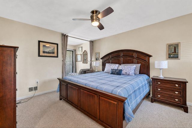 170 Sailors Cove DR UNIT 1204, Moneta, VA 24121