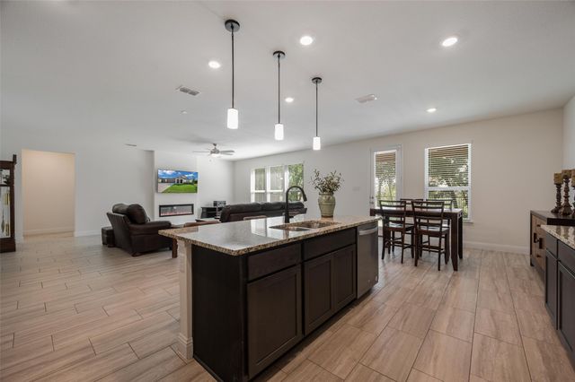 1035 Auburn Drive, Justin, TX 76247