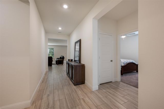 1035 Auburn Drive, Justin, TX 76247