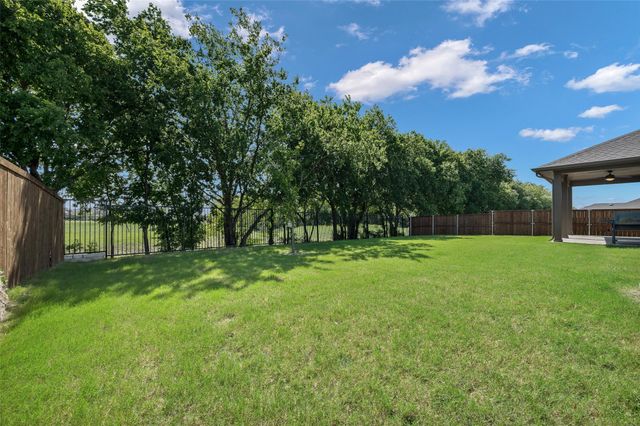 1035 Auburn Drive, Justin, TX 76247
