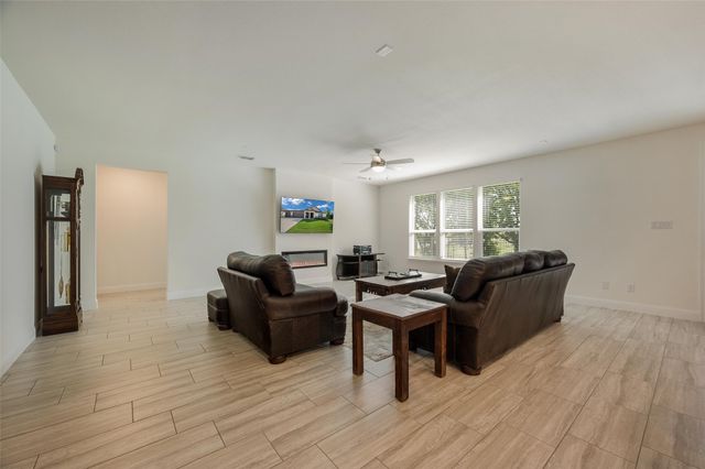 1035 Auburn Drive, Justin, TX 76247