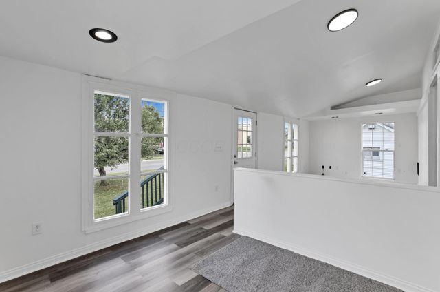 91 Robinwood Avenue, Columbus, OH 43213