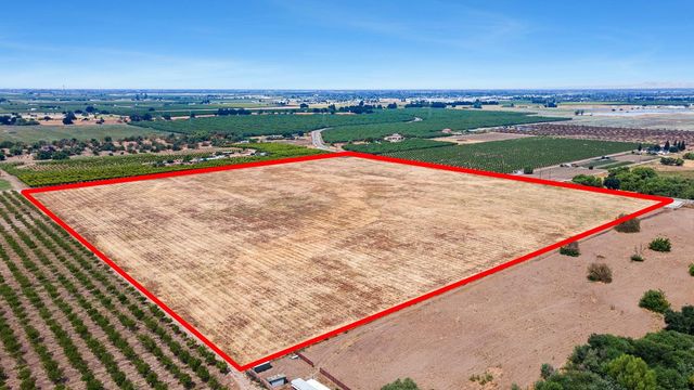 0 E Goodfellow, Sanger, CA 93657