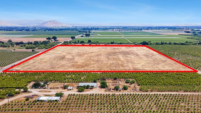 0 E Goodfellow, Sanger, CA 93657