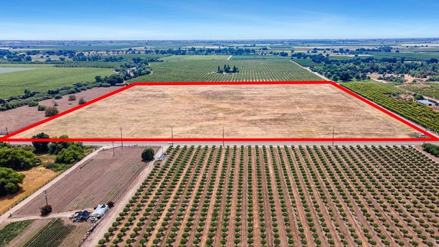 0 E Goodfellow, Sanger, CA 93657