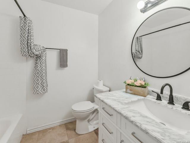 13326 El Charro, San Antonio, TX 78233