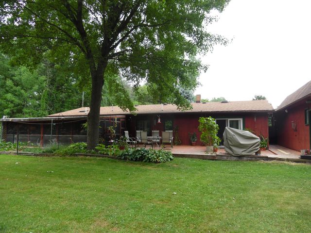 7190 Thornapple River Court SE, Alto, MI 49302