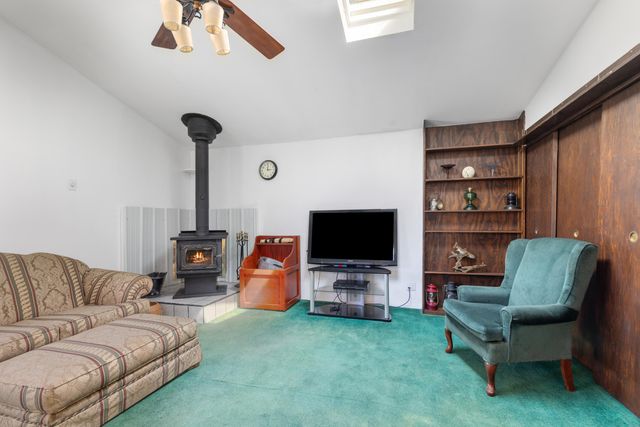 7190 Thornapple River Court SE, Alto, MI 49302