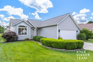 2916 Woodglen Street, Grand Rapids, MI 49504