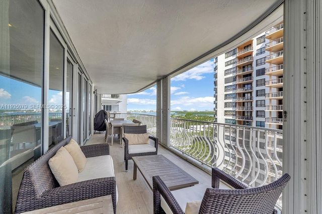 10155 Collins Ave 1106, Bal Harbour, FL 33154