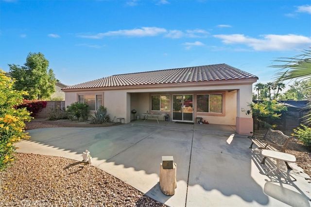 39375 Falconwood Court, Palm Desert, CA 92211