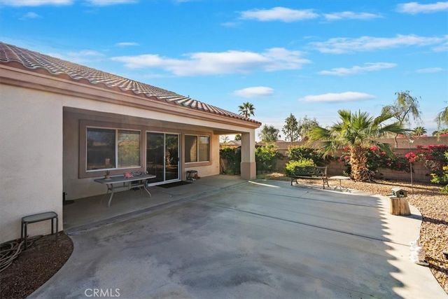 39375 Falconwood Court, Palm Desert, CA 92211