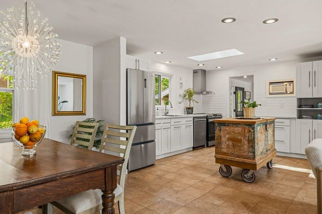 2 Bayberry Lane, Hampton, NH 03842