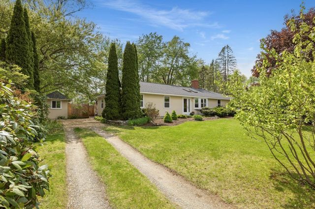 2 Bayberry Lane, Hampton, NH 03842
