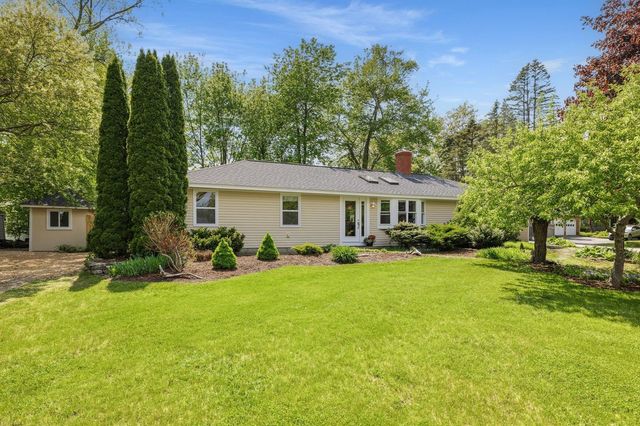 2 Bayberry Lane, Hampton, NH 03842
