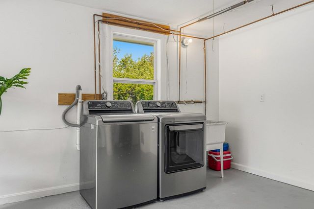 2 Bayberry Lane, Hampton, NH 03842