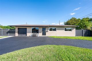 10341 SW 52nd Ter, Miami, FL 33165