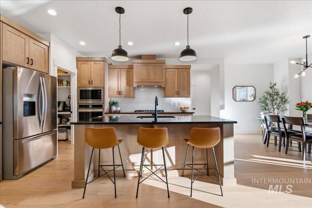 2472 S Pelion Way, Nampa, ID 83686