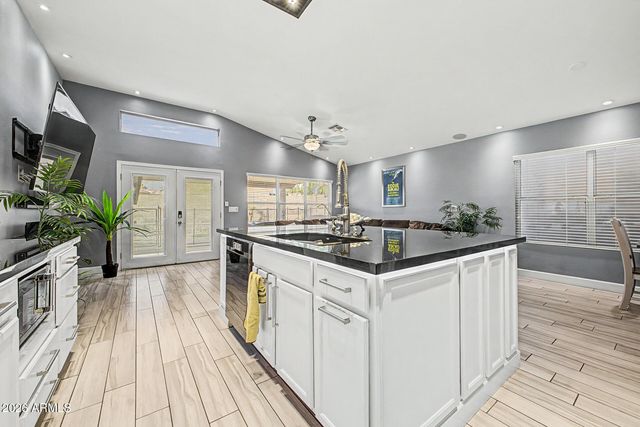 4730 E THUNDERHILL Place, Phoenix, AZ 85044