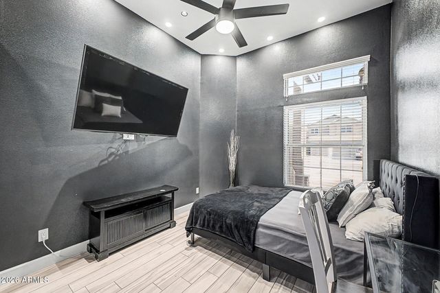 4730 E THUNDERHILL Place, Phoenix, AZ 85044